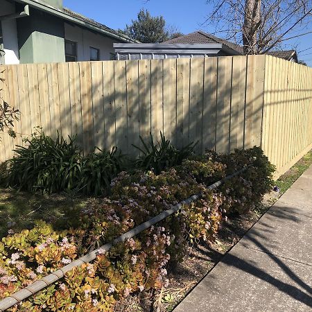 Melbourne Airport Home Exterior foto